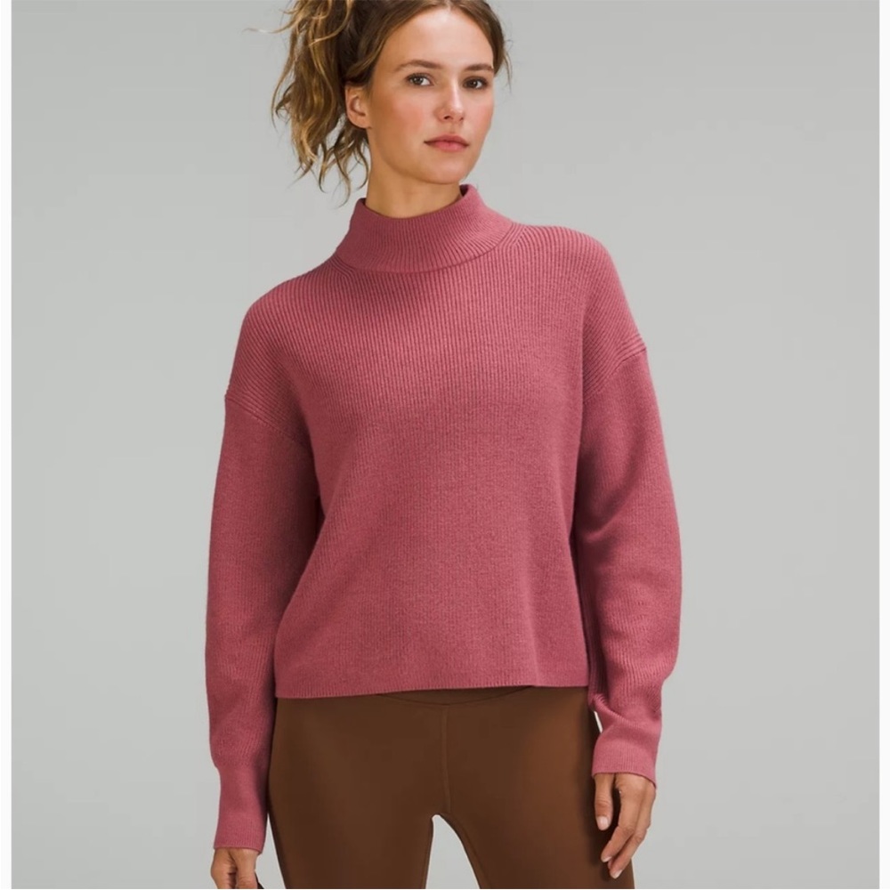 Lululemon Merino Wool Ribbed Mock Neck Turtleneck Sweater Size 4 Brier Rose Pink